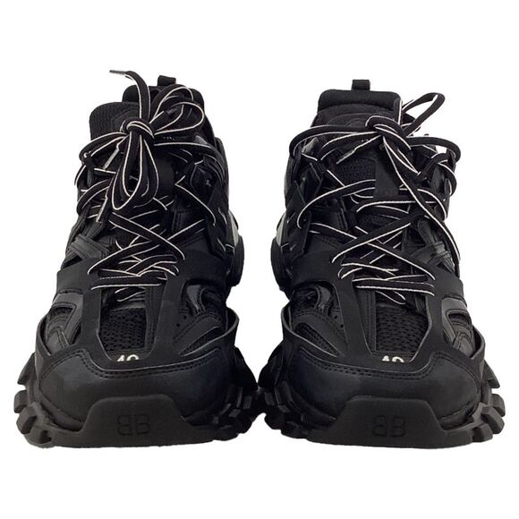 Balenciaga Track 2.0 Sneakers in Black Polyurethane - Picture 2 of 10